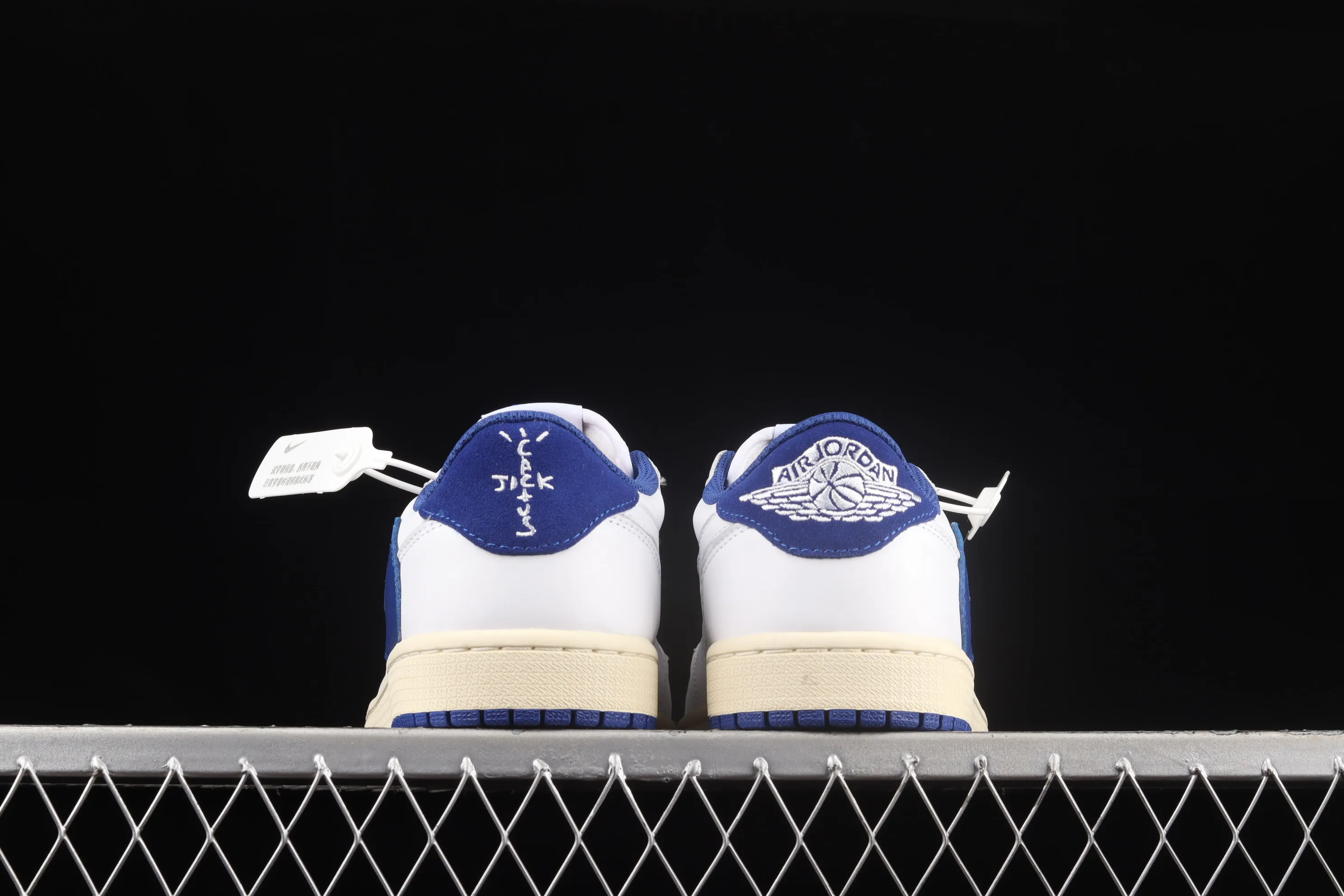 All categories Air Jordan Jordan series basketball shoes Air Jordan 1 Low Travis Scott x Air Jordan 1 Low AJ1 Joe 1 white and blue inverted low-top cultural sneakers DM9868-218